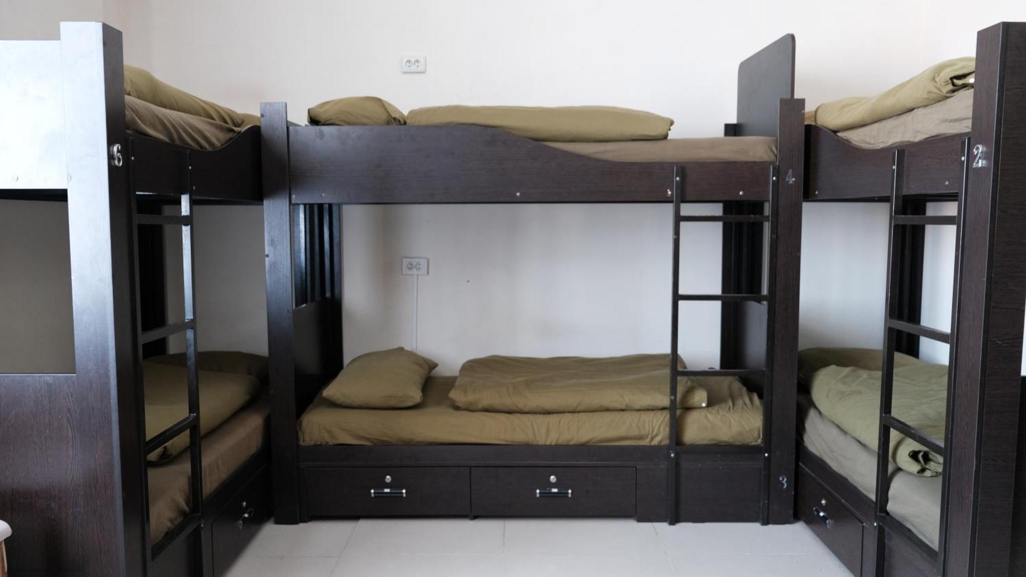 Apple Hostel Bishkek Ngoại thất bức ảnh