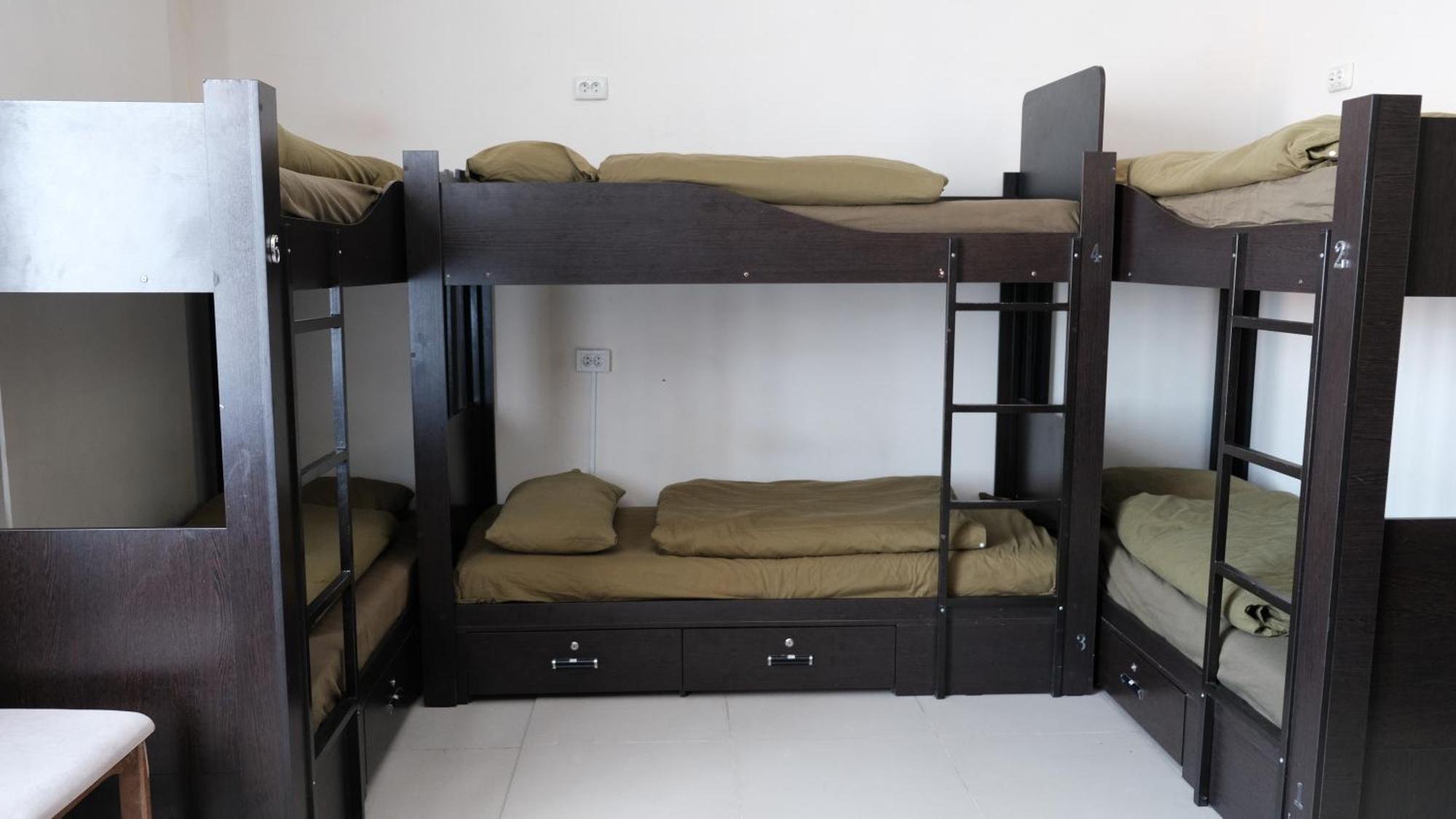 Apple Hostel Bishkek Ngoại thất bức ảnh